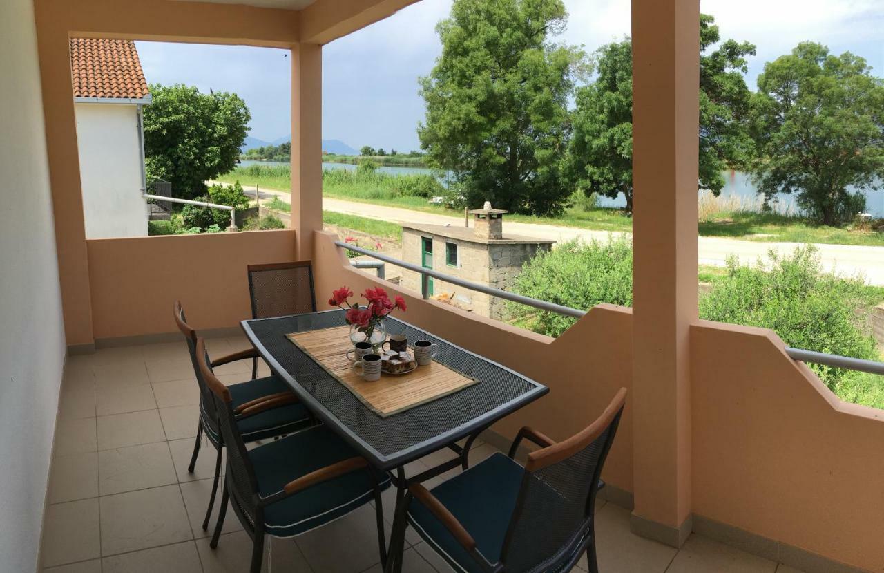 Apartment Neretva Dream Komin  Extérieur photo